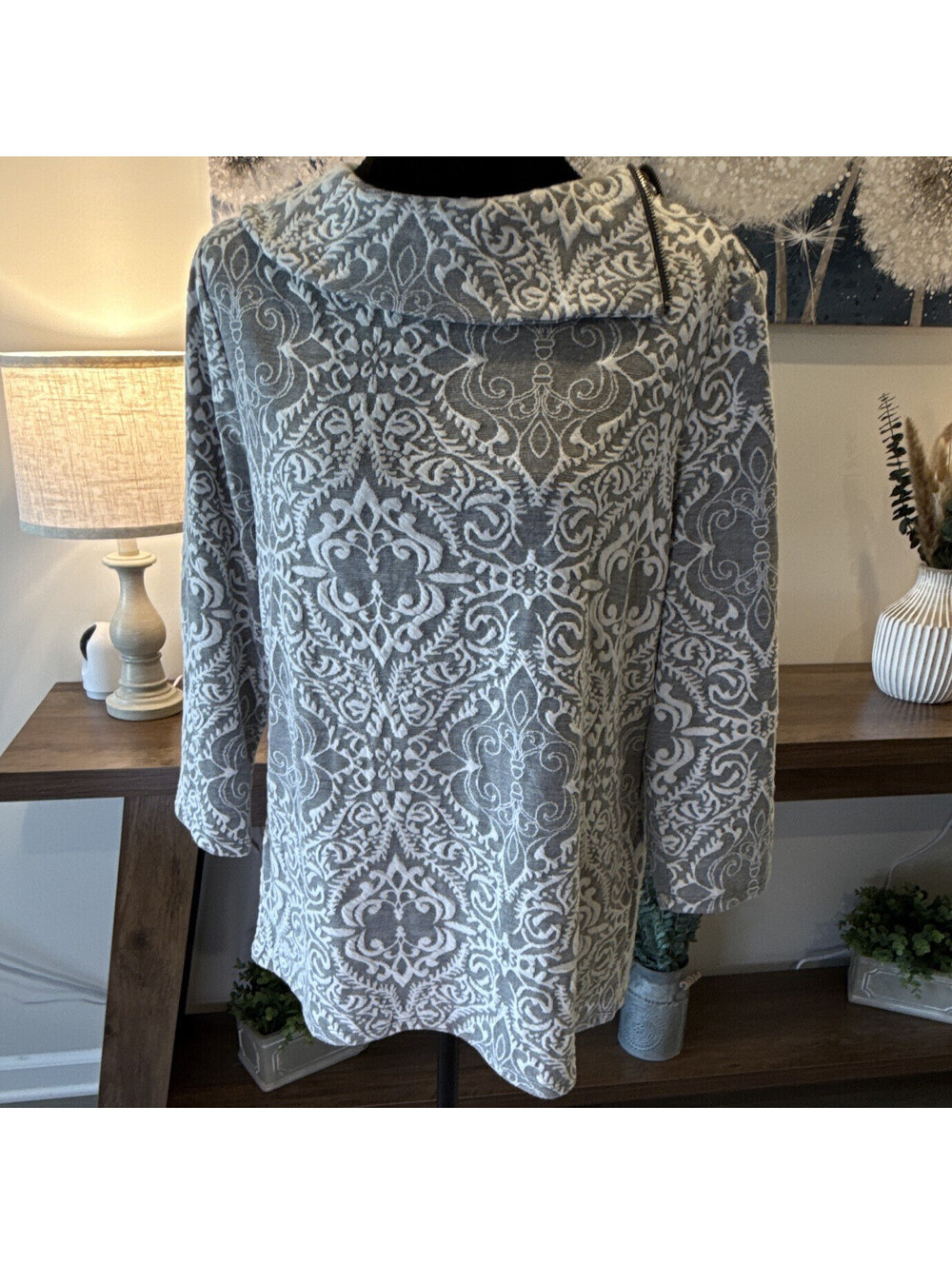 Chico's Gray/White Damask Cowl Neck 3/4 Sleeve Stretch Knit Top 1